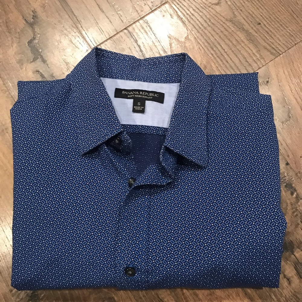 Banana Republic Soft Wash Slim Fit Dress Shirt